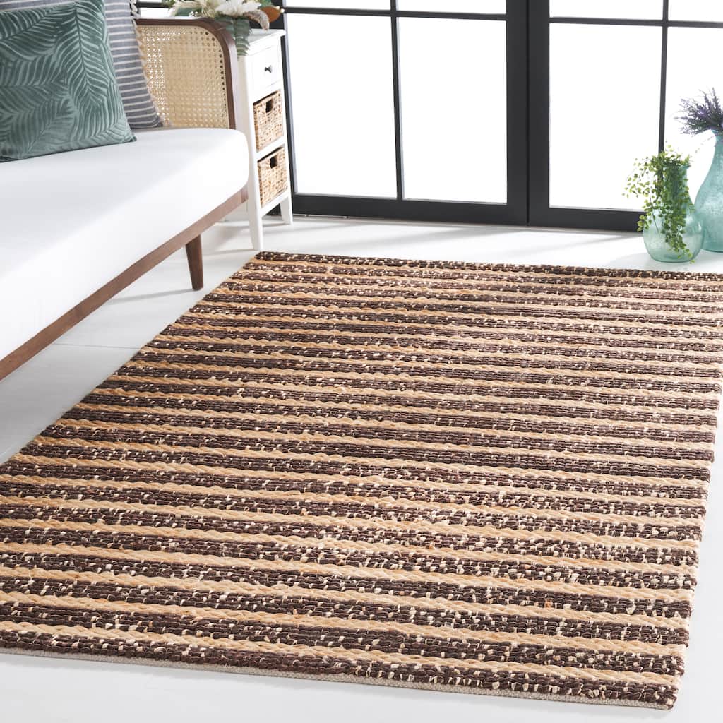 SAFAVIEH Hand-Loomed Natural Fiber Yvana Casual Jute Rug