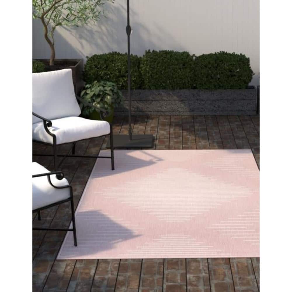Outdoor Ucul Collection Area Rug