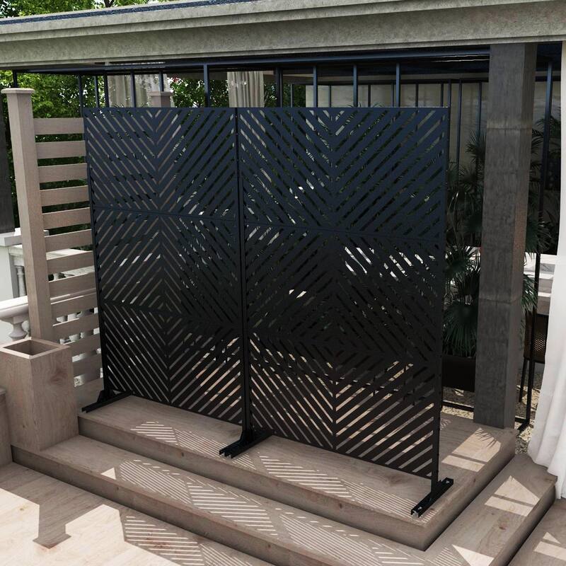 Outdoor Free Standing Metal Privacy Screen