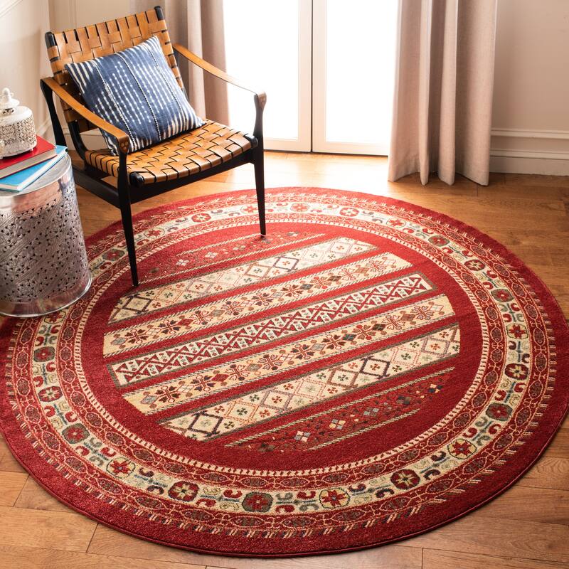 SAFAVIEH Mahal Concha Traditional Oriental Rug - 6'7" Round - Red/Creme