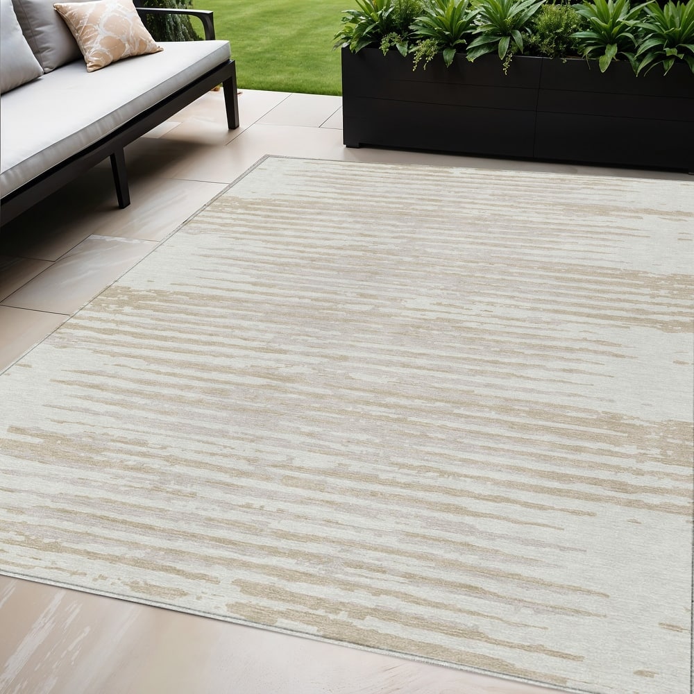 HomeRoots Striped Transitional Rectangle Outdoor Rug