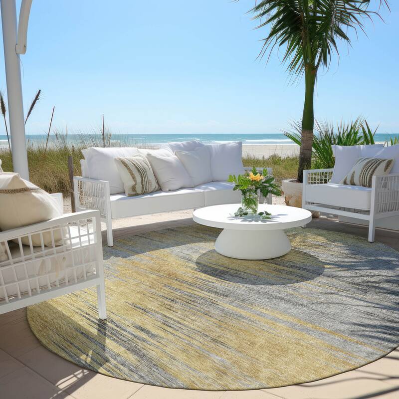 Machine Washable Indoor/ Outdoor Chantille Modern Ombre Rug - 8' x 8' - Gold