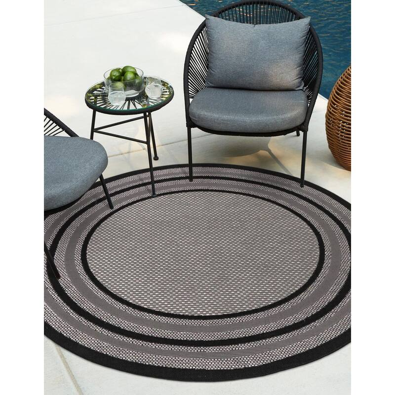 Outdoor Dimension Collection Area Rug - Gray - 6' Round