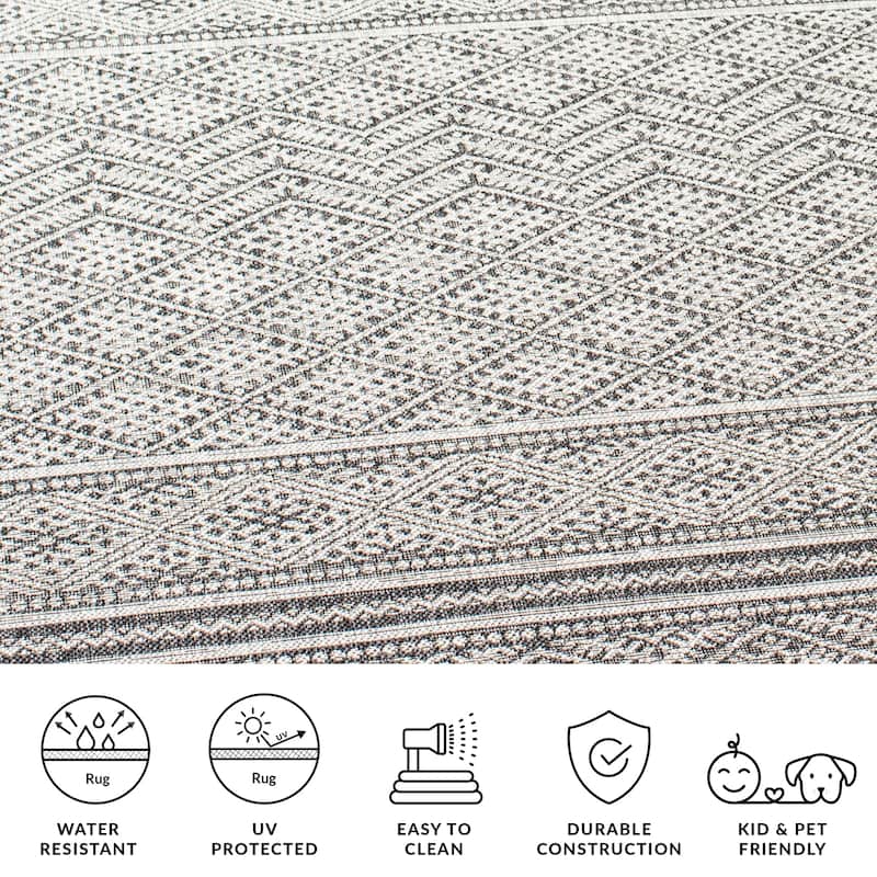 SAFAVIEH Courtyard Gunita Indoor/ Outdoor Waterproof Patio Backyard Rug
