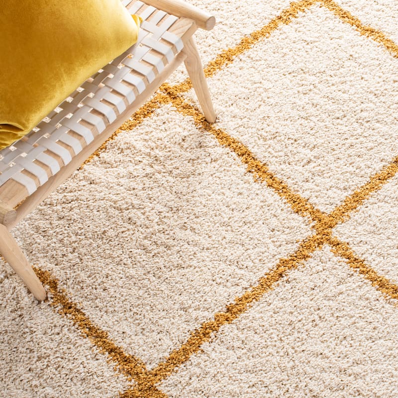 SAFAVIEH Hudson Shag Estella Diamond Trellis 2-inch Thick Rug