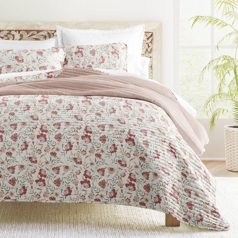 Becky Cameron All Season 3 Piece Floral Reversible Quilt Set
