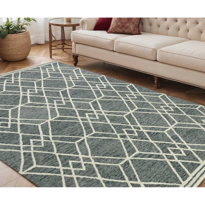 HomeRoots Geometric Lodge Rectangle Area Rug - 96.00 in. x 60.00 in.  x 0.35 in.