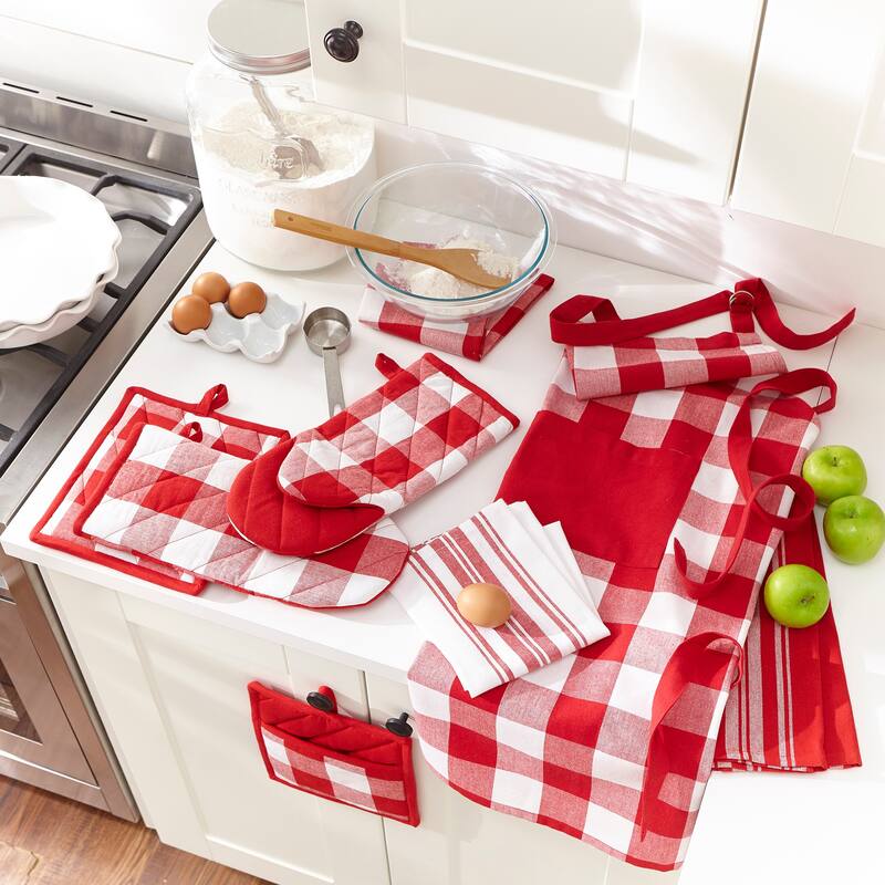 The Gray Barn Emily Gulch Buffalo Check Oven Mitt Pair