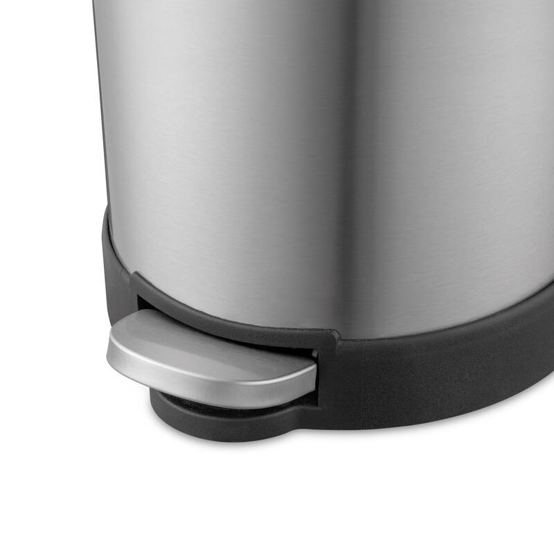 Qualiazero TWO 1.6 Gal Round Step On Trash Cans, Stainless Steel, Twin Pack