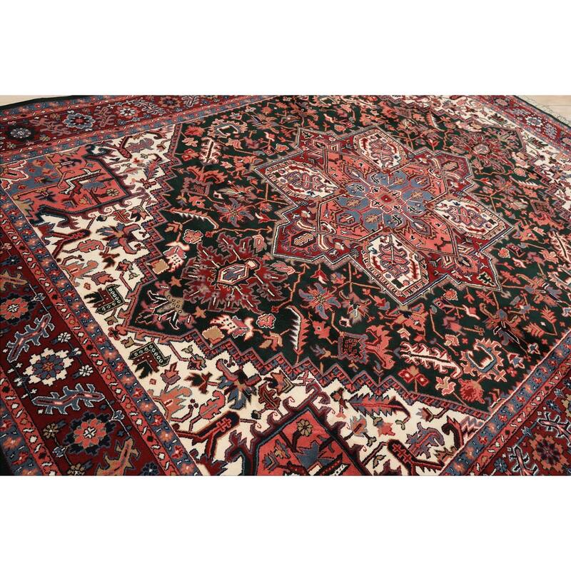 8'10''x11'11'' Hand Knotted Wool Green Heriz Traditional Medallion Area Rug - 8' 10'' x 11' 11''