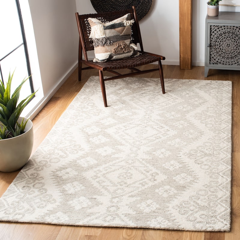 SAFAVIEH Handmade Snowflake Micro-loop Modern Wool Area Rug - 8' x 10' - Ivory/Beige