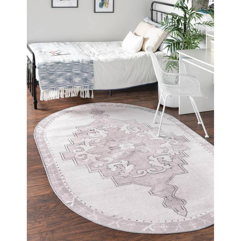 Traditional Rine Collection Area Rug