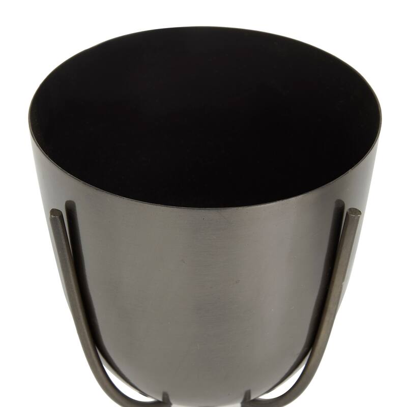 CosmoLiving by Cosmopolitan Metal Contemporary Planter (Set of 2) - S/2 7", 6"H