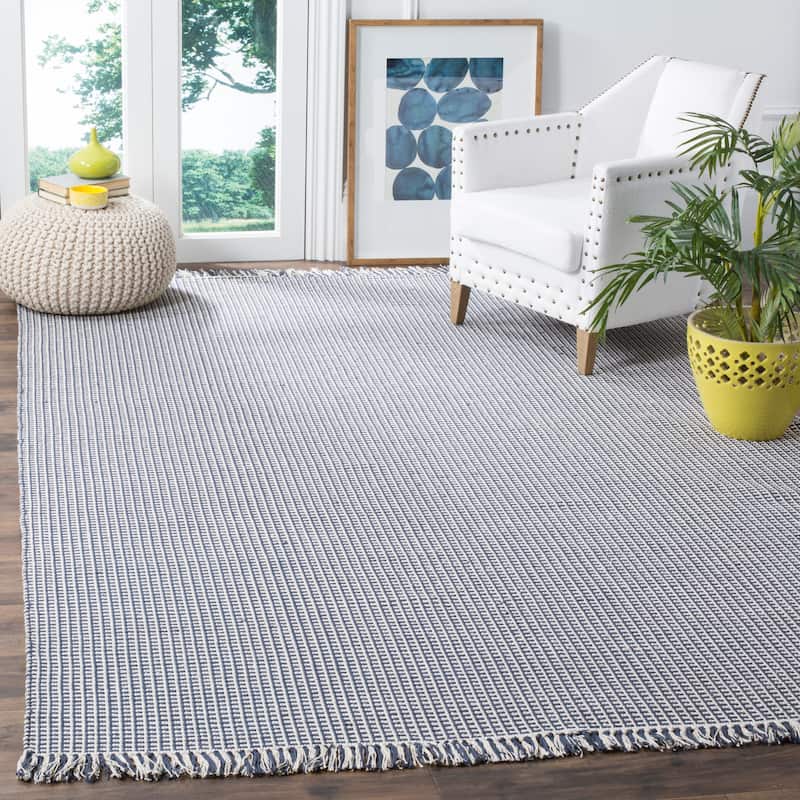 SAFAVIEH, Handmade Montauk Cliff Stripe Flatweave Cotton Fringe Rug - 6' x 9' - Ivory/Navy