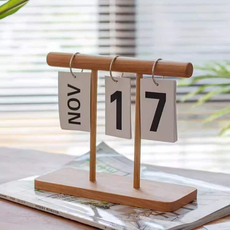 RusticReach Page-Flipping Wooden Desktop Calendar