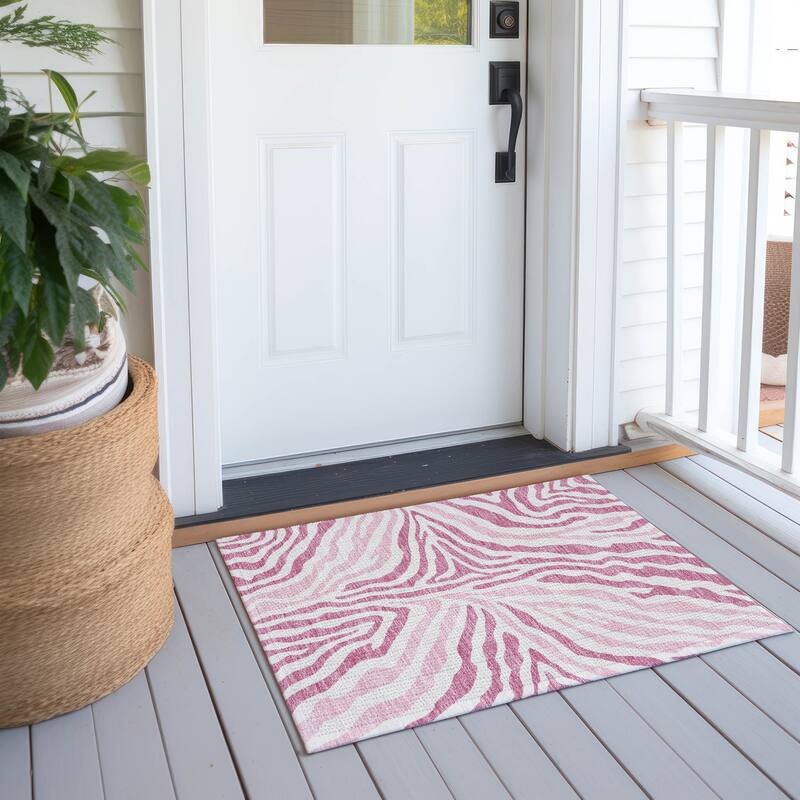 Machine Washable Indoor/ Outdoor Modern Prints Chantille Rug - Pink - 1'8" x 2'6"