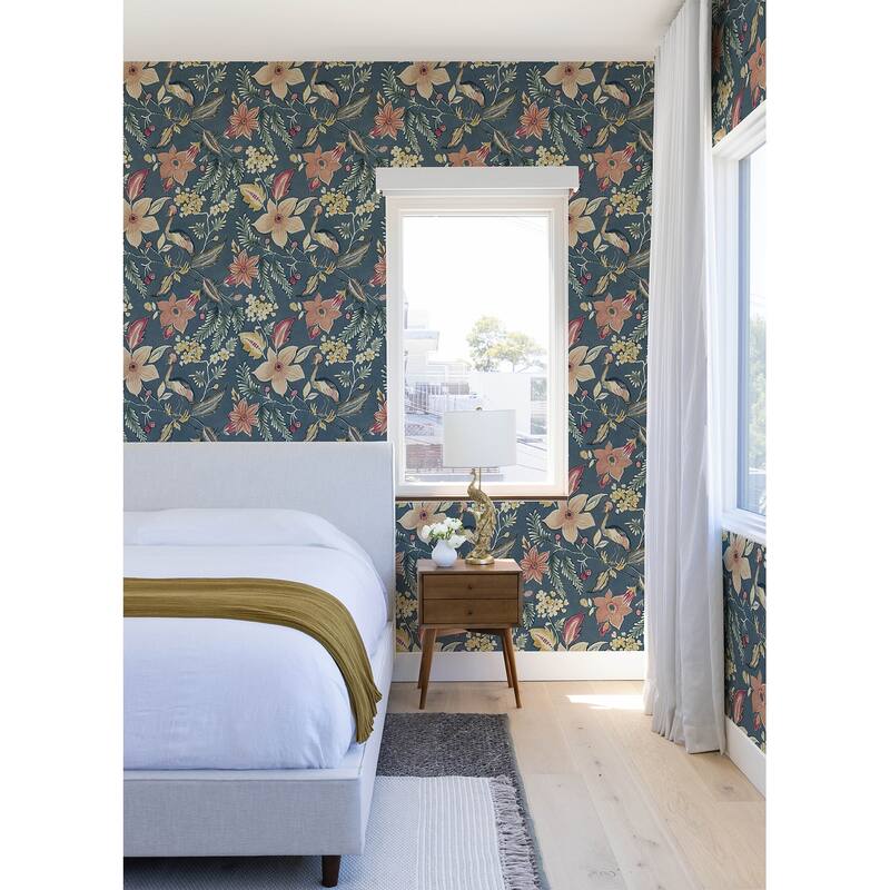 Scott Living Crestwood Blue Crowned Crane Wallpaper