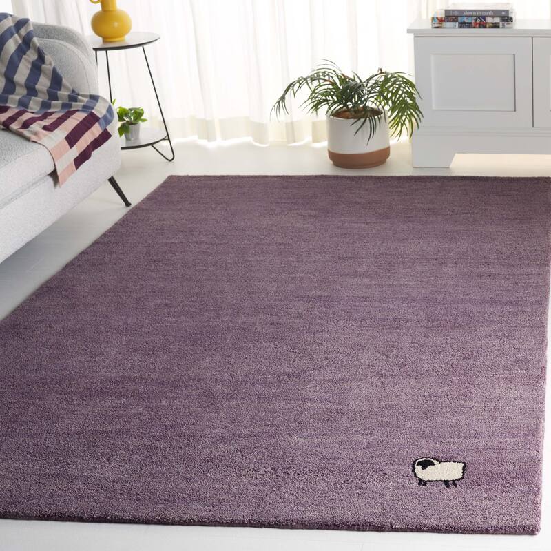 SAFAVIEH Handmade Himalaya Tulip Medallion Modern & Contemporary Wool Rug - 4' x 6' - Purple