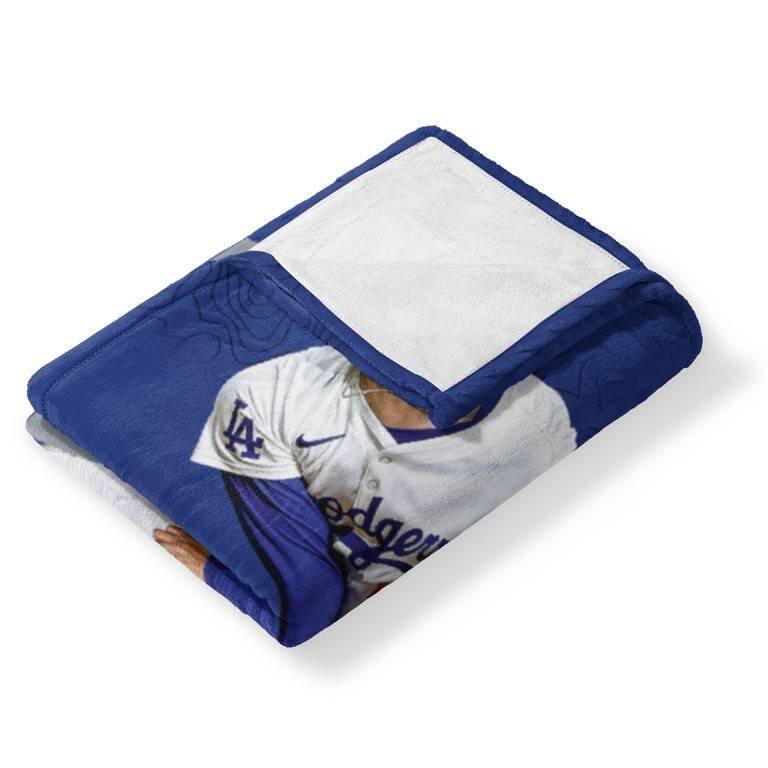 MLB Los Angeles Dodgers Player Silk Touch Throw Blanket