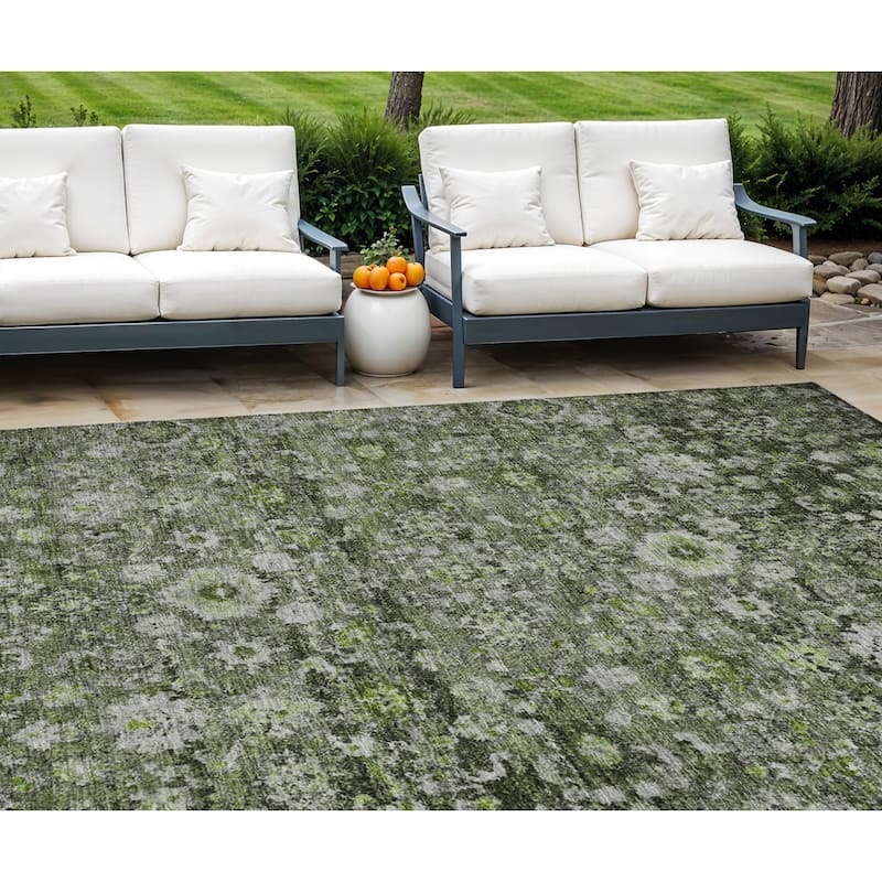 HomeRoots Oriental Traditional Rectangle Outdoor Rug - 8' X 10'