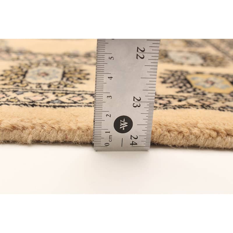 ECARPETGALLERY Hand-knotted Peshawar Bokhara Beige Wool Rug - 3'3 x 5'3