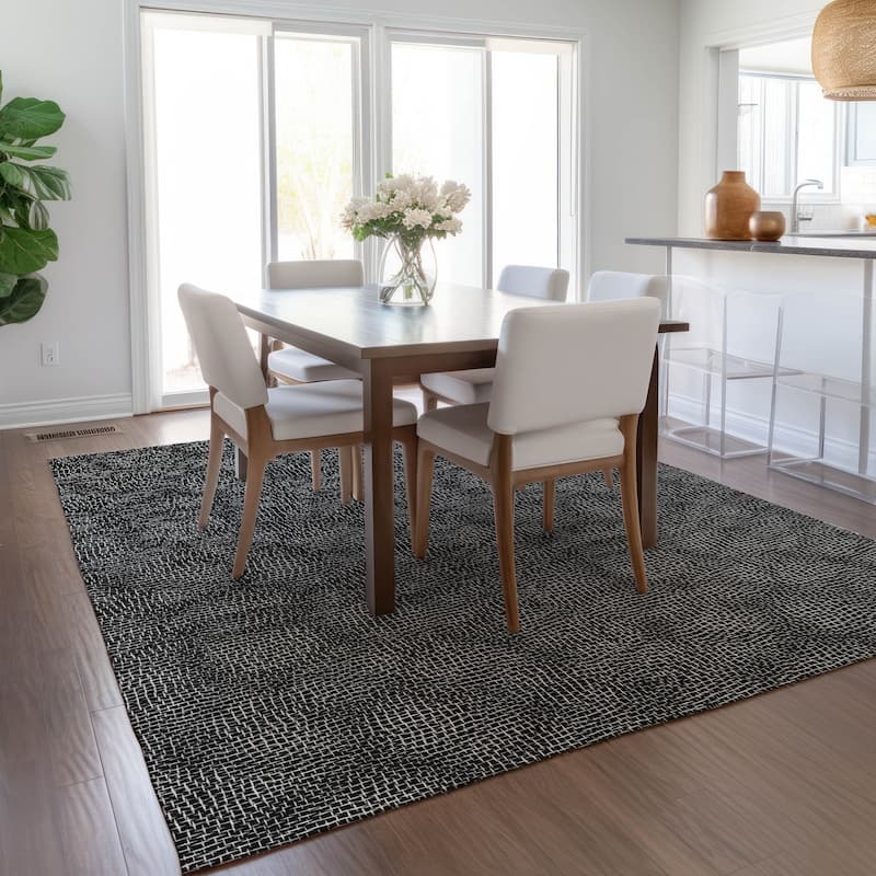 Machine Washable Indoor/ Outdoor Solid Modern Chantille Rug