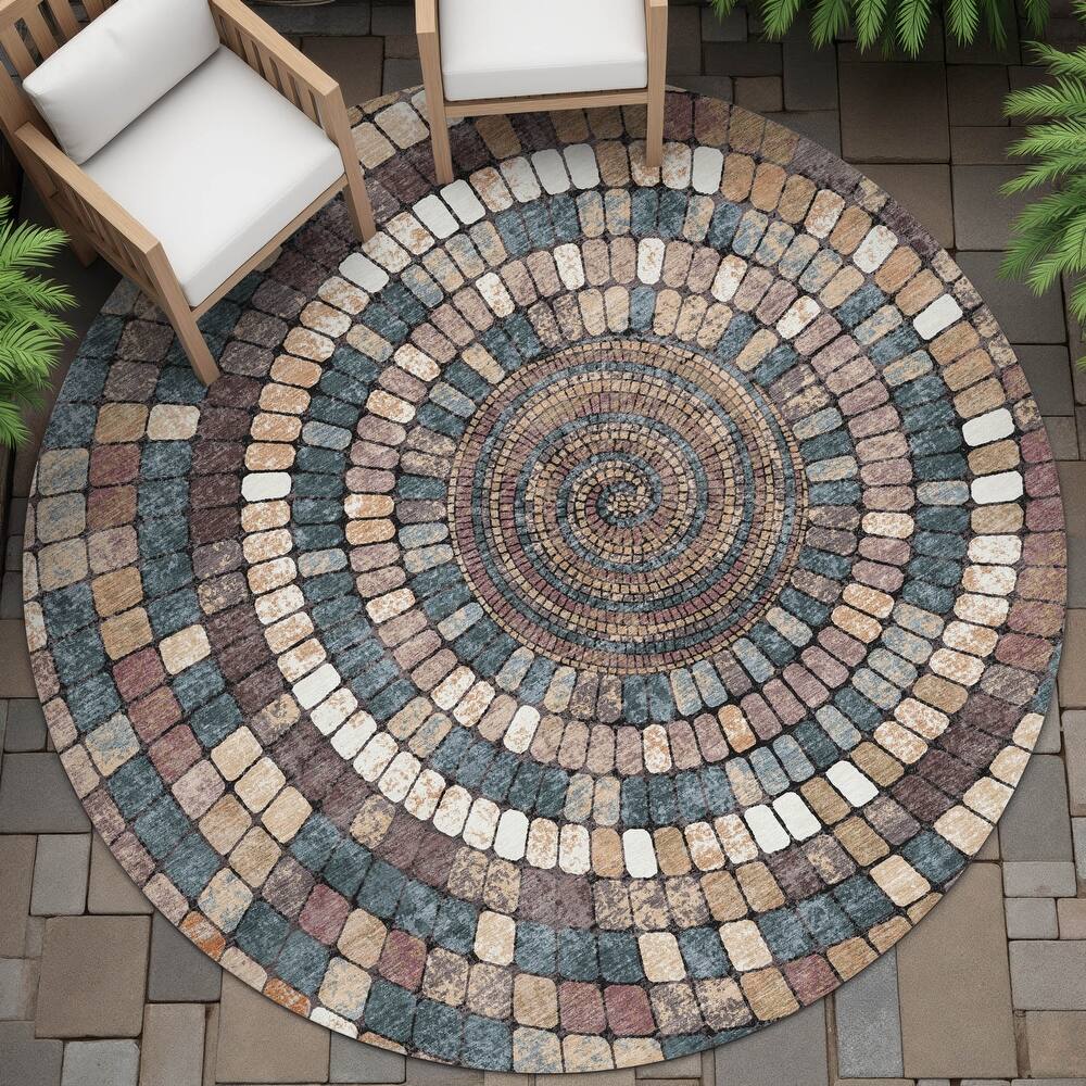 Machine Washable Indoor/Outdoor Contemporary Pinwheel Chantille Rug