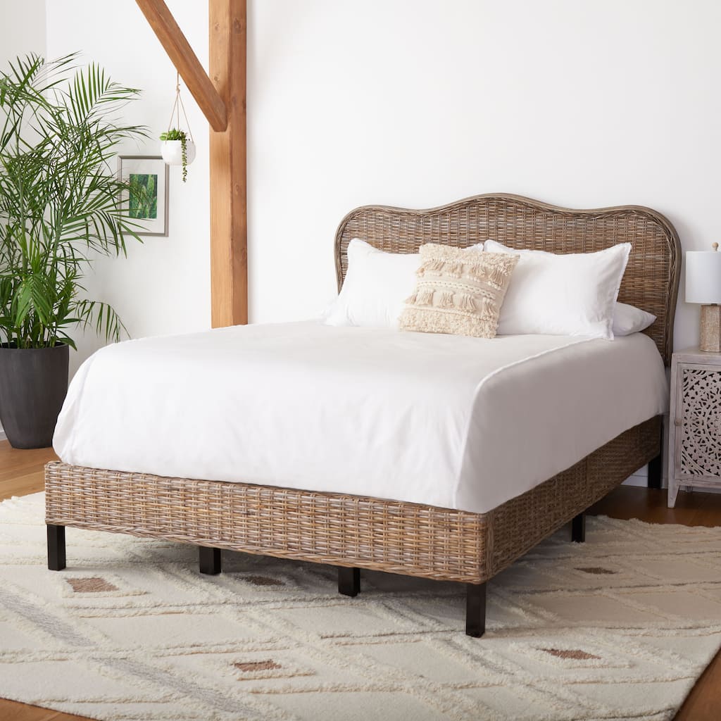 SAFAVIEH Asdis Coastal Rattan Bed