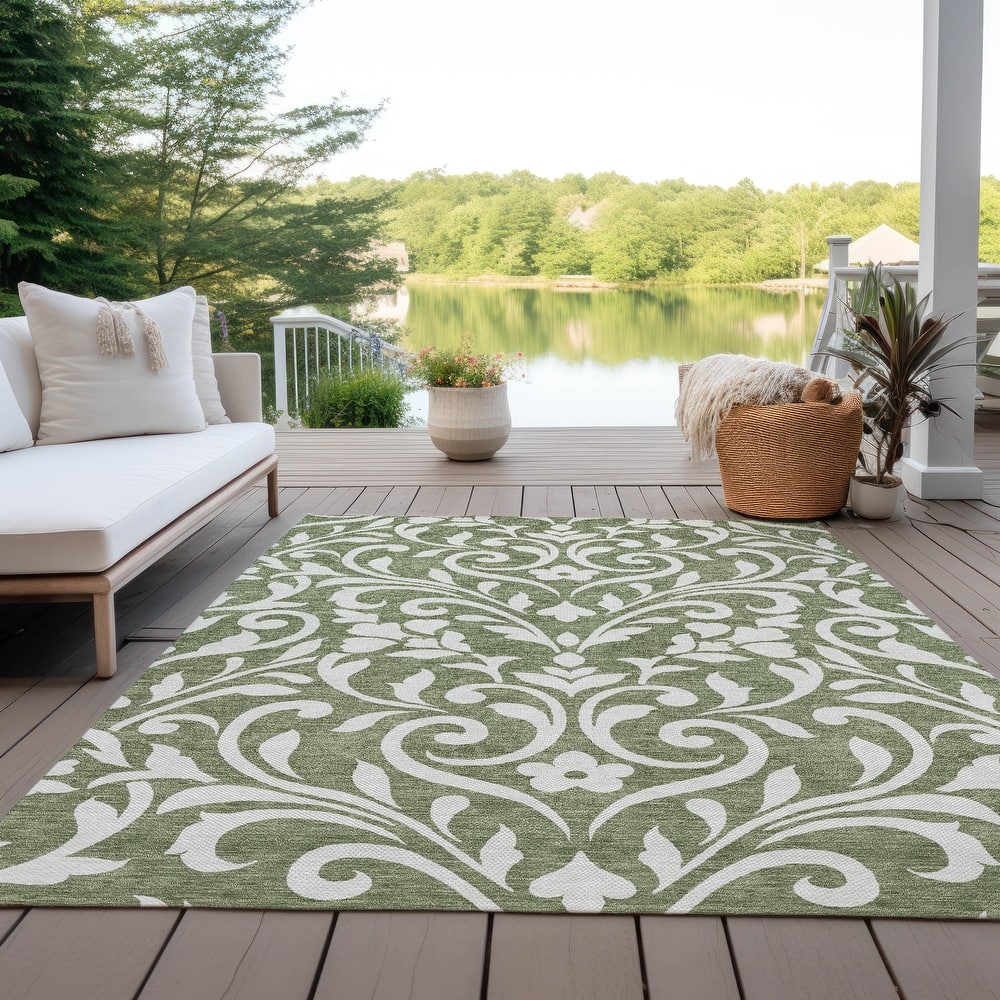 Machine Washable Indoor/ Outdoor Chantille Traditional Rug