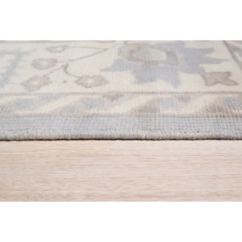 Hand-Knotted Wool Oushak Rug, 8' x 10', Gray Area Rug, Stylish Handcrafted Modern Design for Bedrooms - L