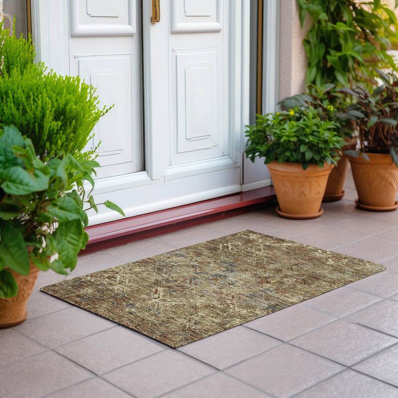Machine Washable Indoor/ Outdoor Chantille Distressed Diamonds Rug - Brown - 1'8" x 2'6"