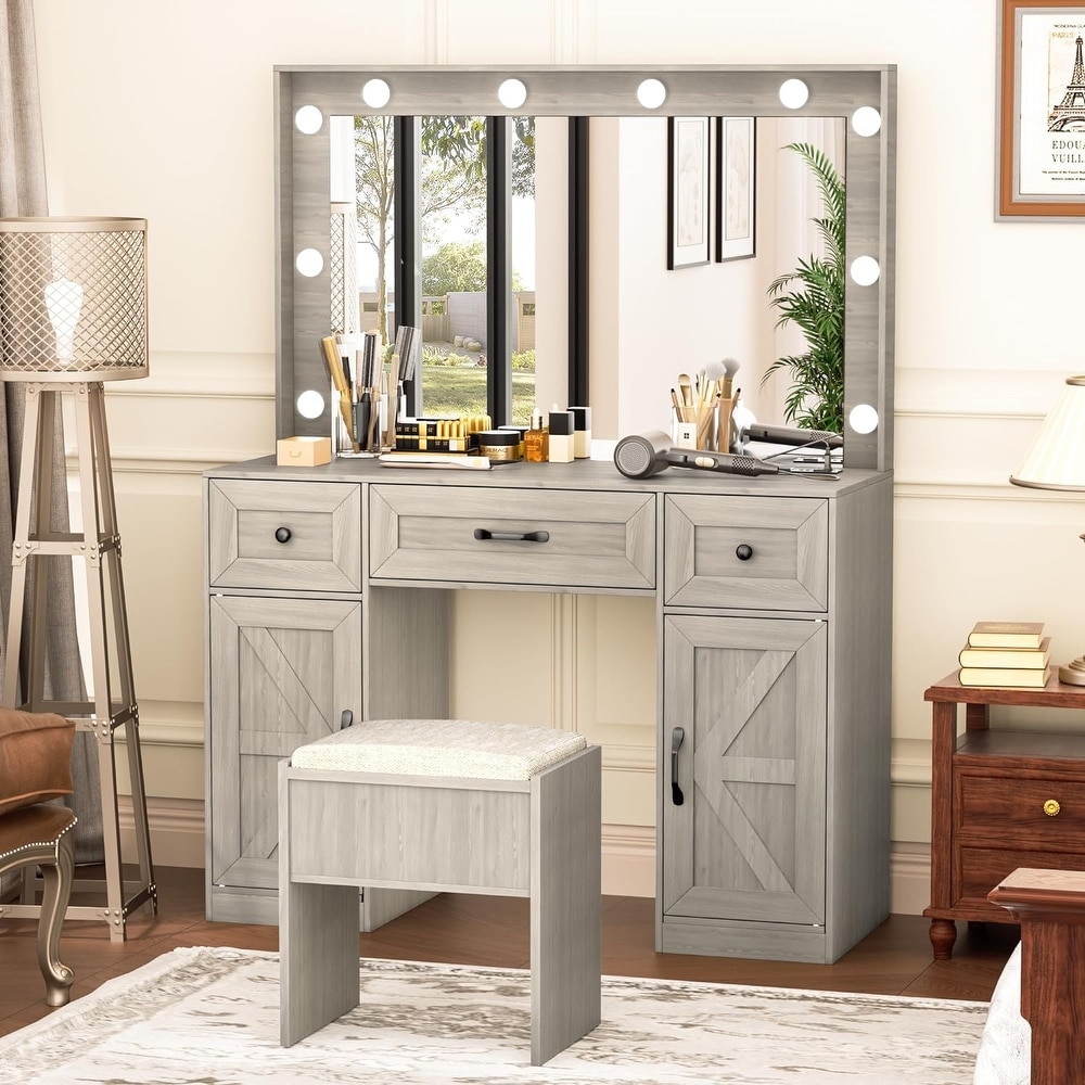 Grey makeup shop desk