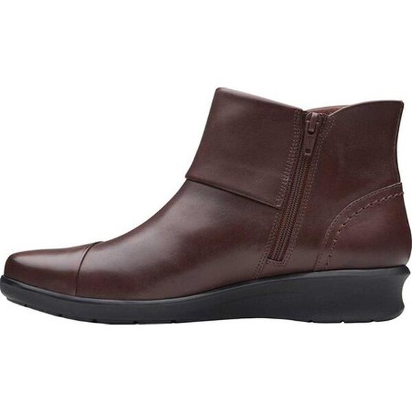 clarks hope track leather ankle boots