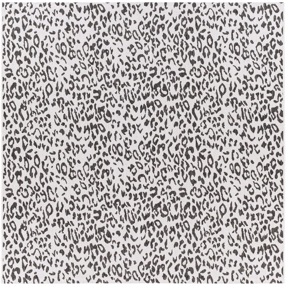 Livabliss Eagean Indoor/ Outdoor Leopard Print Area Rug