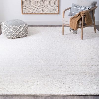 Sohni Shag Farmhouse Solid Color Indoor Area Rug
