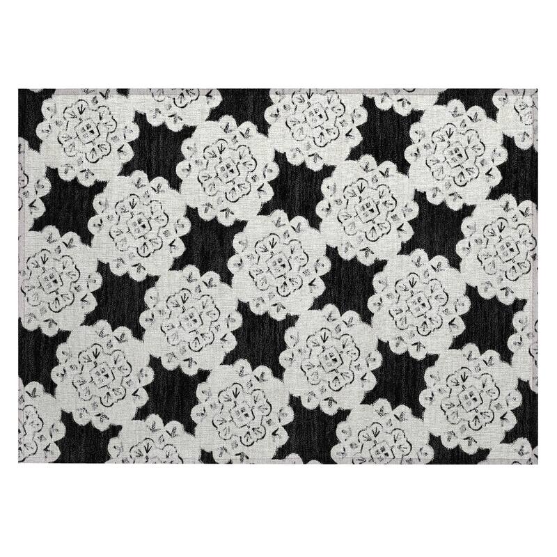 Machine Washable Indoor/ Outdoor Global Motif Chantille Rug