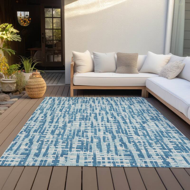 Machine Washable Indoor/ Outdoor Modern Crosshatch Chantille Rug