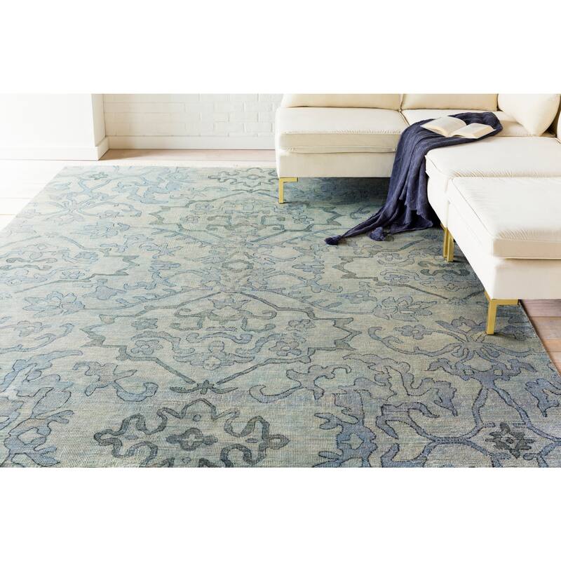 Hand-Knotted Keswick Floral New Zealand Wool Area Rug