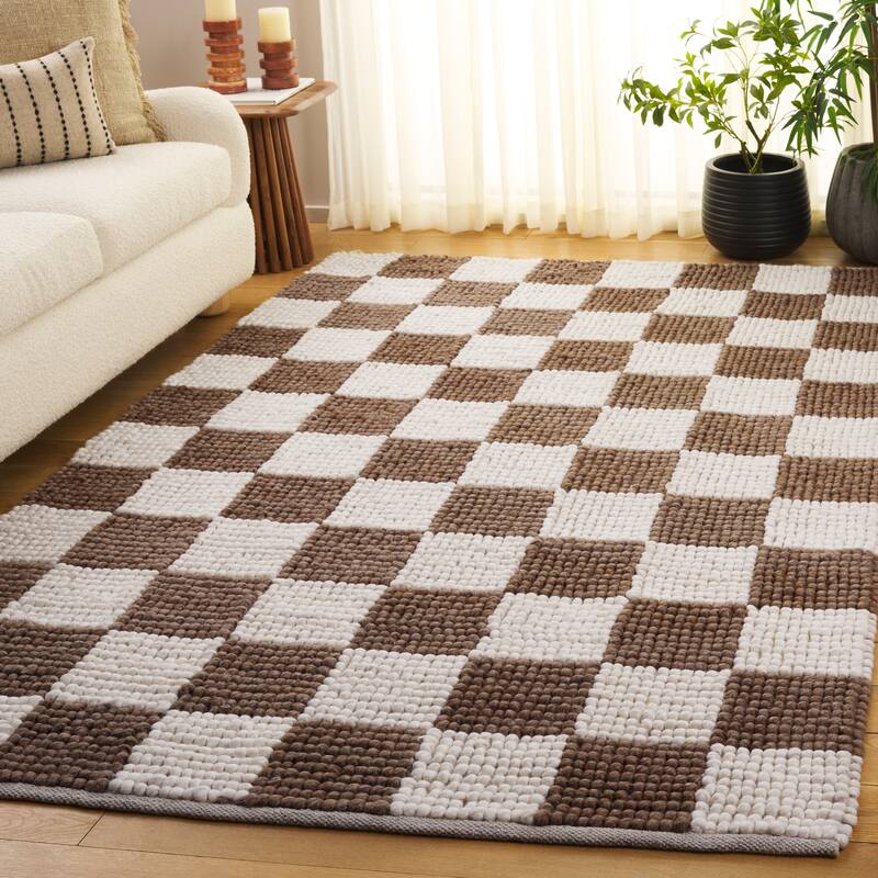 SAFAVIEH Handmade Natura Feodora Farmhouse Wool Rug - 5' x 8' - Brown/Ivory