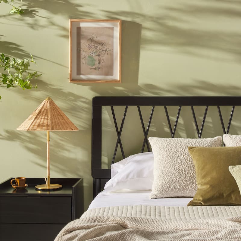 Middlebrook Designs X Spindle Solid Wood Queen Bed