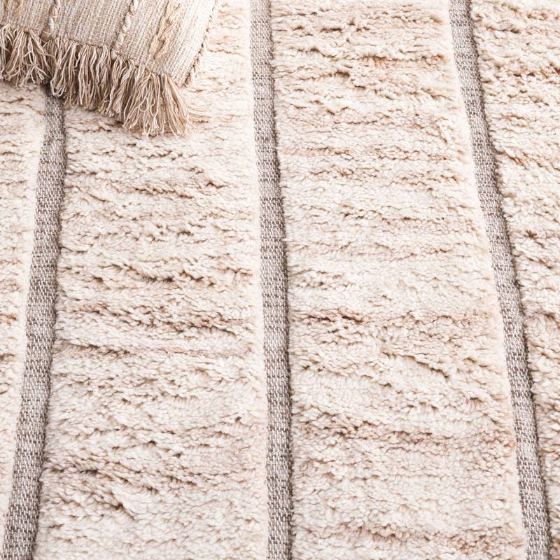 SAFAVIEH Handmade Vermont Ami Transitional Wool Rug