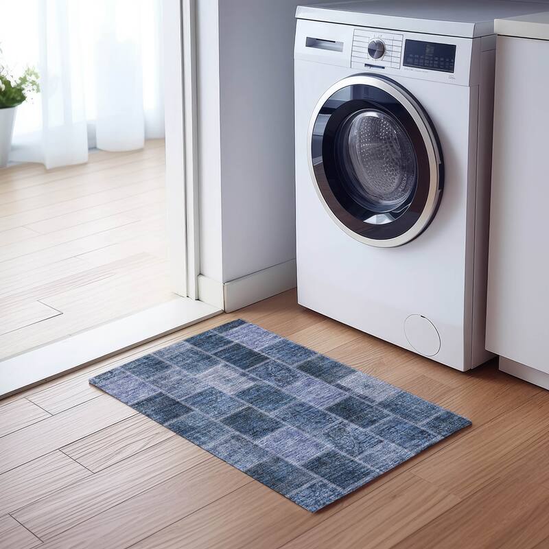 Machine Washable Indoor/ Outdoor Chantille Traditional Patchwork Rug