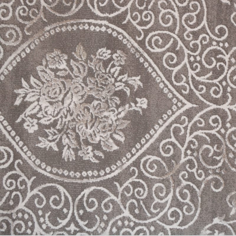 Everest Athena Gray Traditional Area Rug