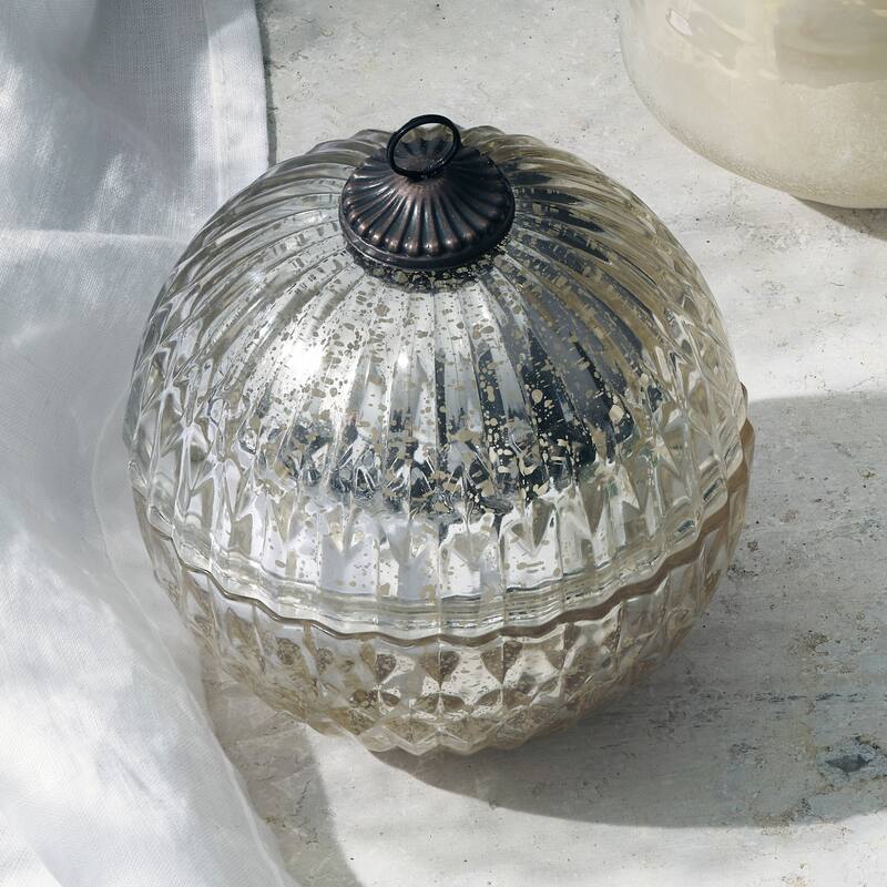 ILLUME Noble Holiday Balsam & Cedar Candle - Silver Mercury Ornament