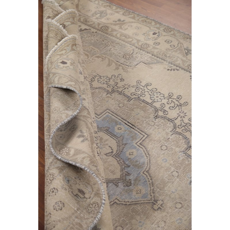 Hand Knotted Oriental 100% Wool Carpet Traditional Medallion Beige & Ivories Tabriz Area Rug - 8' 11'' X 6' 2''