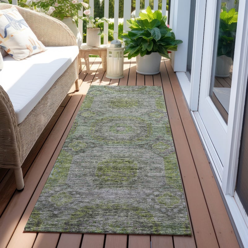 Machine Washable Indoor/ Outdoor Vintage Traditional Chantille Rug