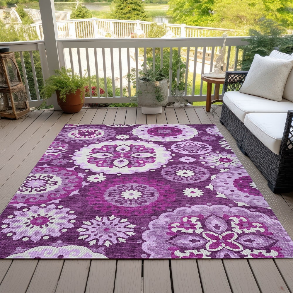 Machine Washable Indoor/ Outdoor Chantille Casual Medallion Rug