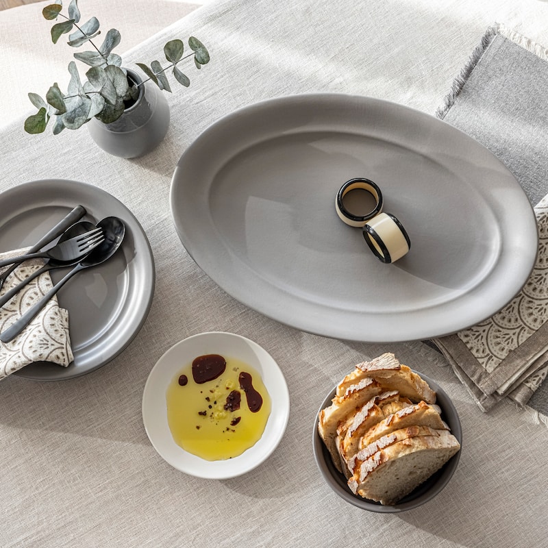 over&back Rimmed Semi-Matte Stoneware Oval Serving Platter