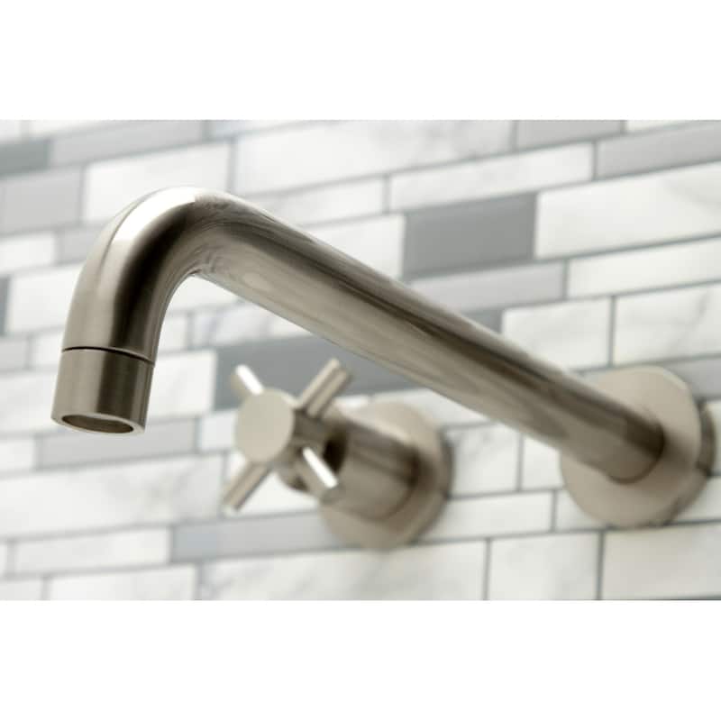 Concord 3-Hole Wall Mount Roman Tub Faucet in Brushed Brass