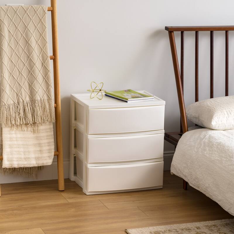 IRIS USA® Nesting Stacking Wide Chest 29.5 Qt - White - Set of 2